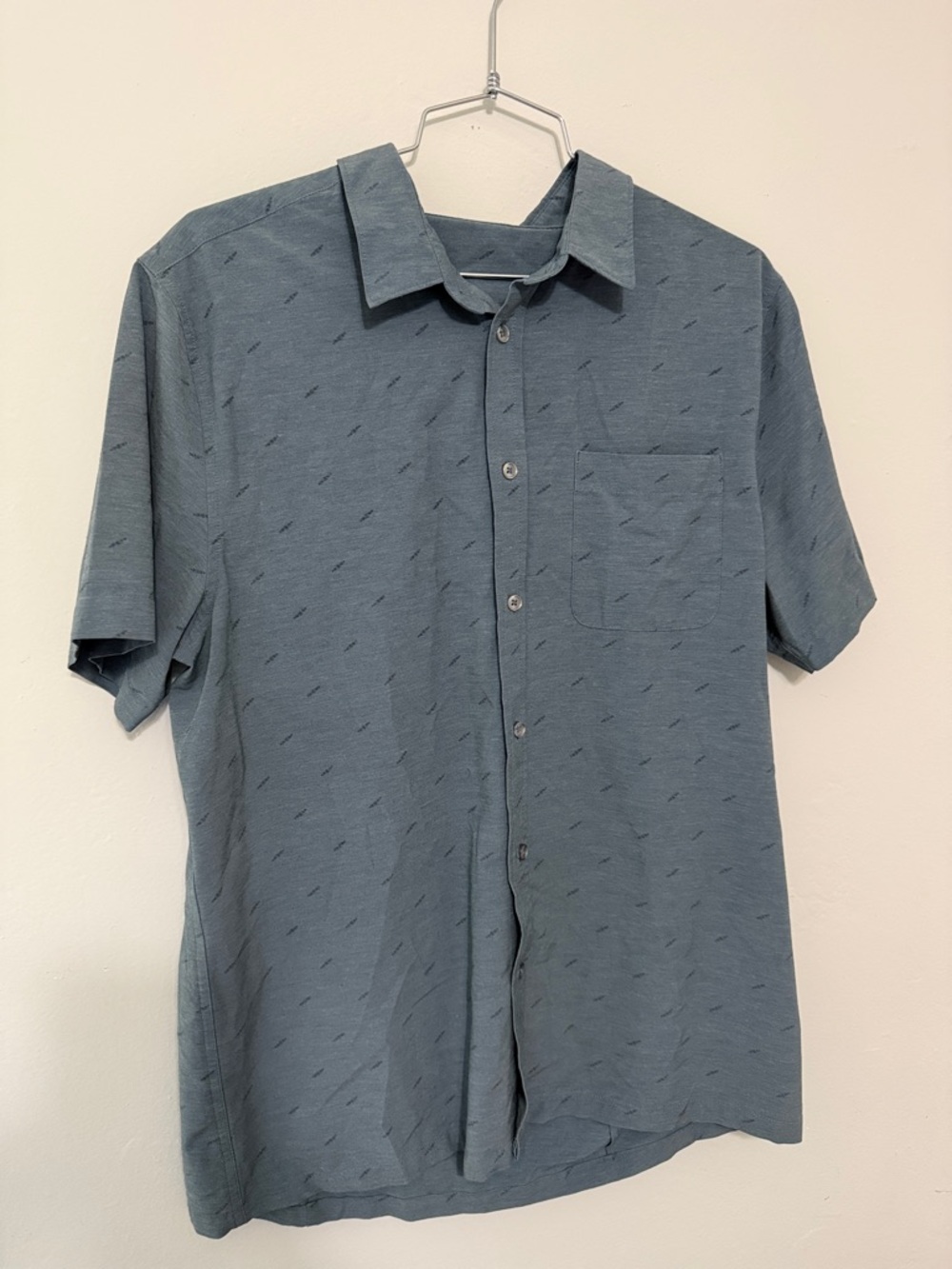 Vuori Men’s Short Sleeve Button-Down Shirt